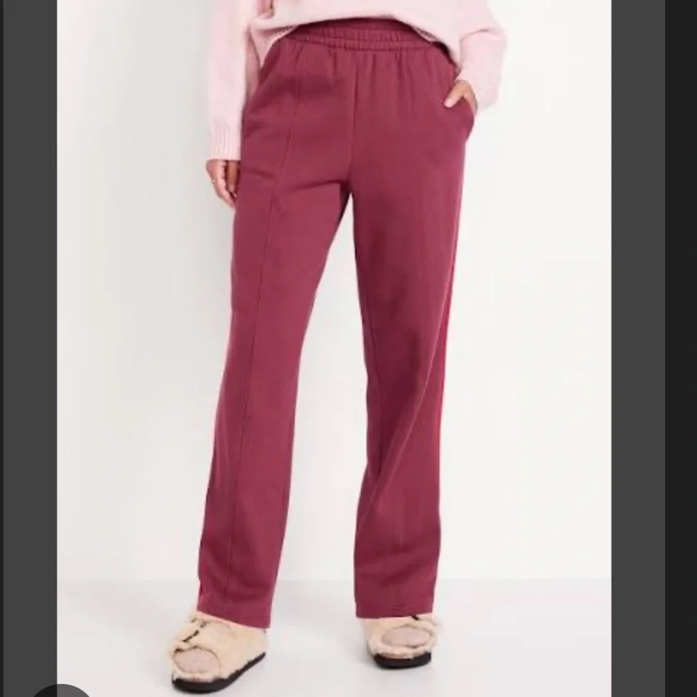 Old navy straight leg sweatpants - Picture 2 of 6